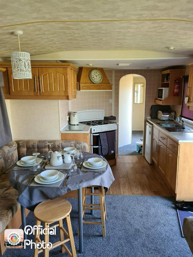 Damelie Southview Caravan Holidays Apartment สเกคเนส ภายนอก รูปภาพ